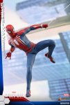 spider-man-ps4-sideshow-and-hot-toys-figure-3.jpg
