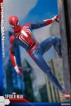 spider-man-ps4-sideshow-and-hot-toys-figure-6.jpg