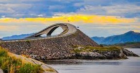 Video: The Deadly Atlantic Ocean Road In Norway