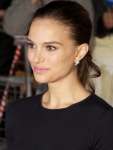 Natalie_Portman_Thor_2_cropped.png