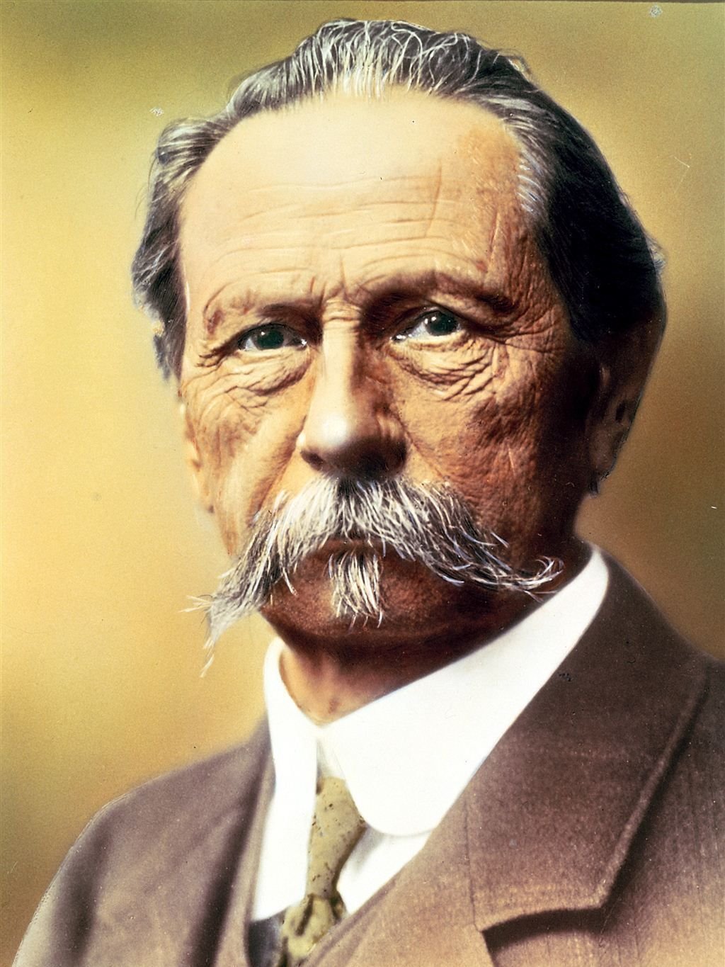 Carl-Benz_coloriert.jpg