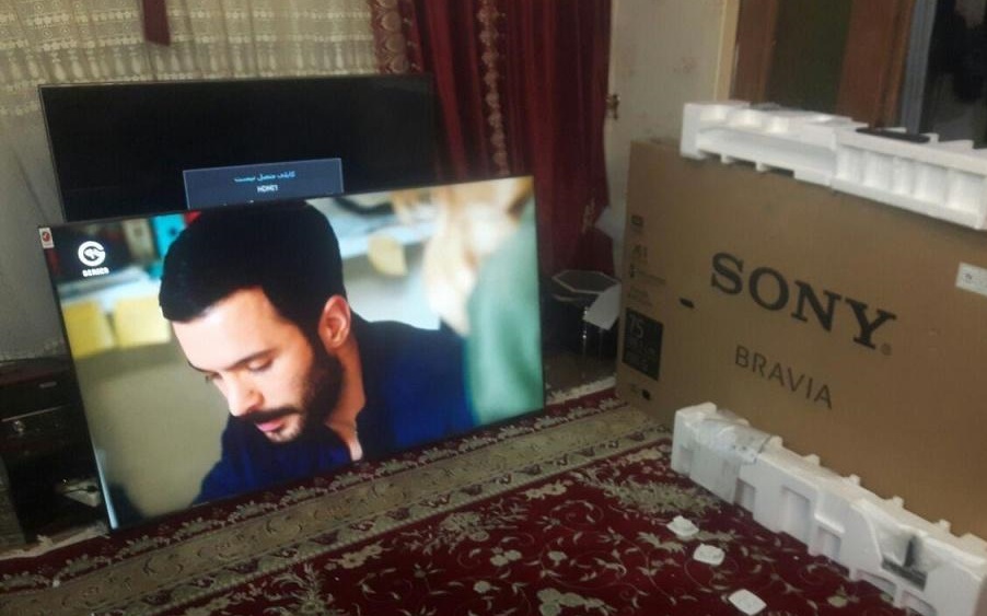 kv1q_tv-sony-75x8500g-digibaneh-davood-rozbahani2.jpg