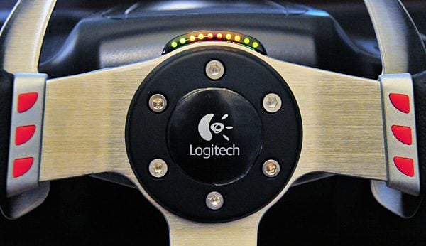 logitech-g27-wheel-face.jpg