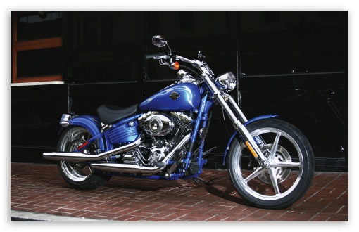 harley_davidson_fxcwc_rocker_c-t2.jpg