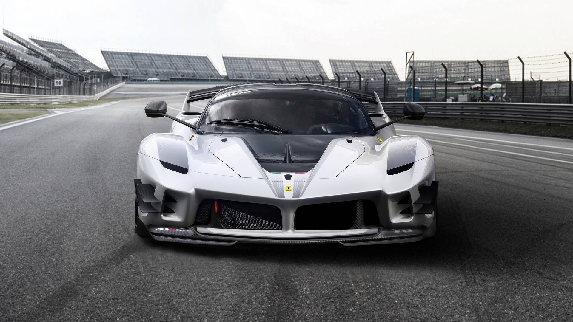 cu9w_ferrari-fxx-k-evo-2.jpg