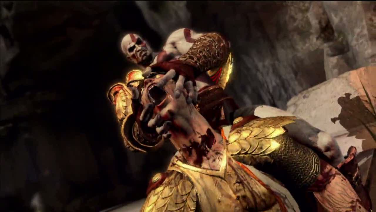 kratos-rips-off-helios-head.jpg