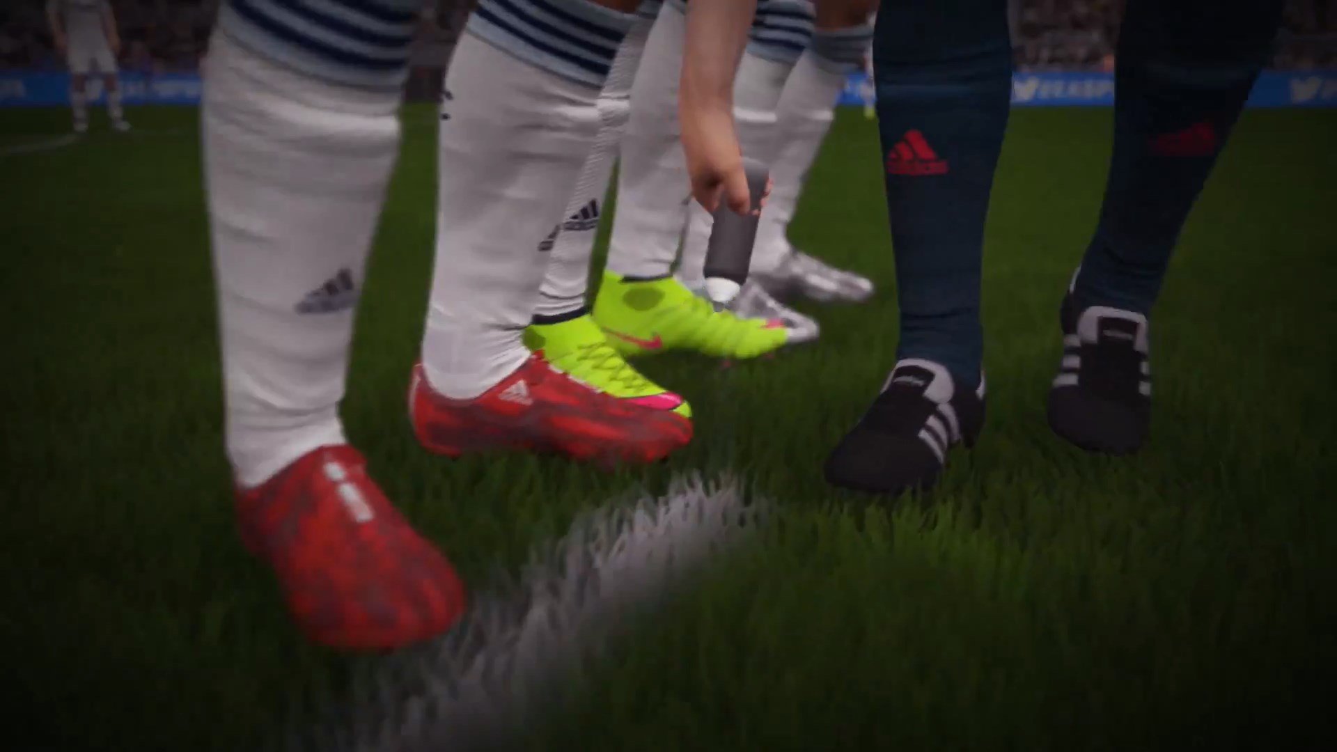 eot1_fifa_16_official_e3_gameplay_trailer_-_ps4_xbox_one_pc.mp4_snapshot_01.34_[2015.06.16_05.14.09].jpg